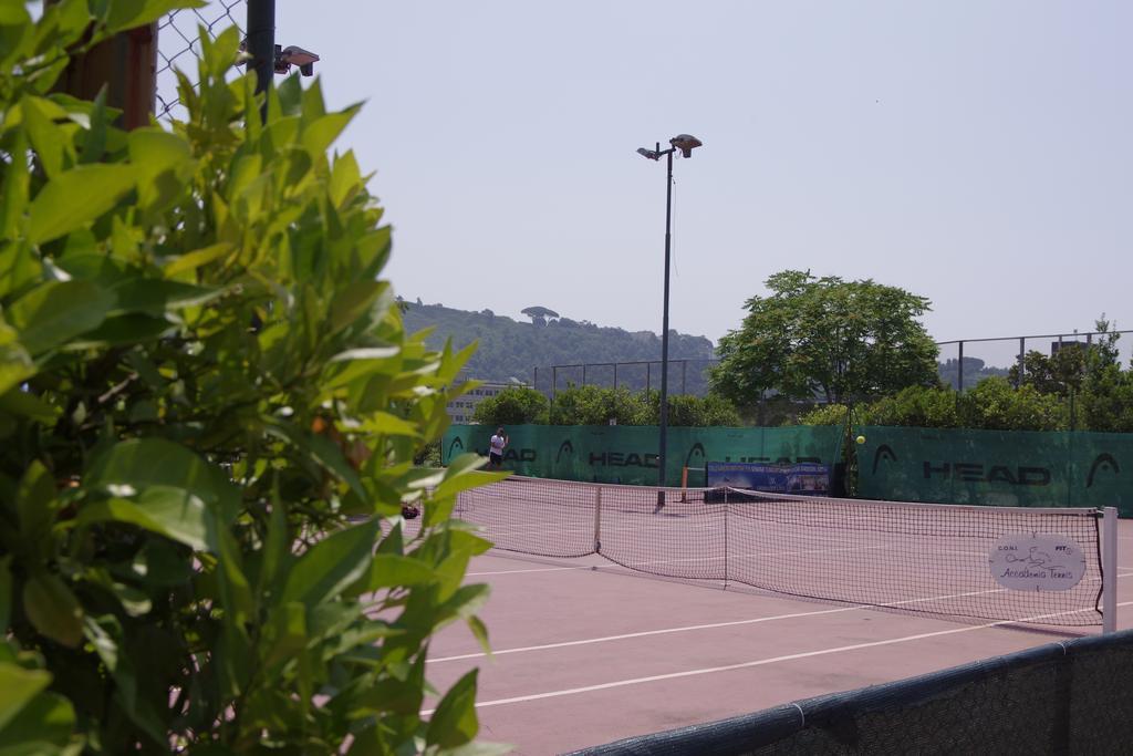 Tennis Hotel ポッツオーリ エクステリア 写真